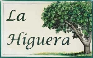 Azulejos artesanos pintados a mano en el estilo sevillano - Cerámicas Artesur - Azulejos para casas - La Higuera - 615
