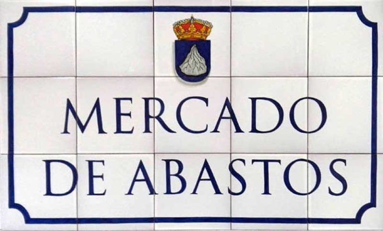 Azulejos sevillanos artesanos pintados a mano - Cerámicas Artesur - Mercado de abastos